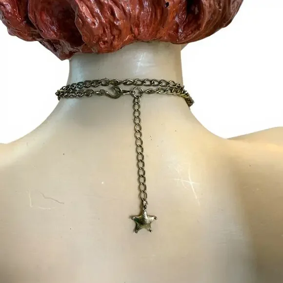 Disney Couture Mermaid Clamshell Ariel Necklace Anything for Love Pendant Whimsy - Picture 9 of 10